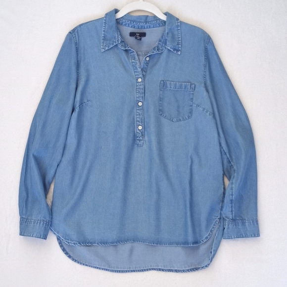GAP Tops - Gap Women's Denim Blue Tencel Boyfriend Long Sleeve 3/4 Button Down Shirt M
